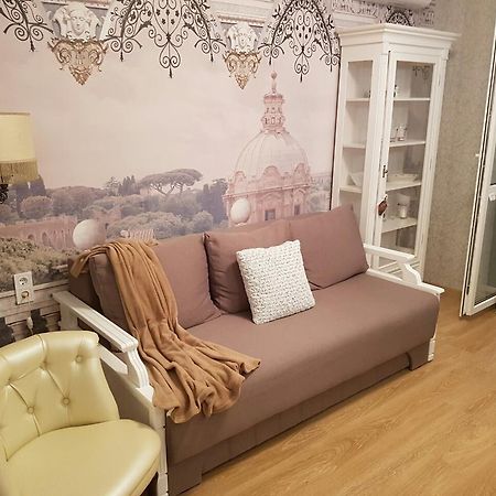 Comfort Apartment On Bogdanivska Street 7B Kyiv Exterior photo