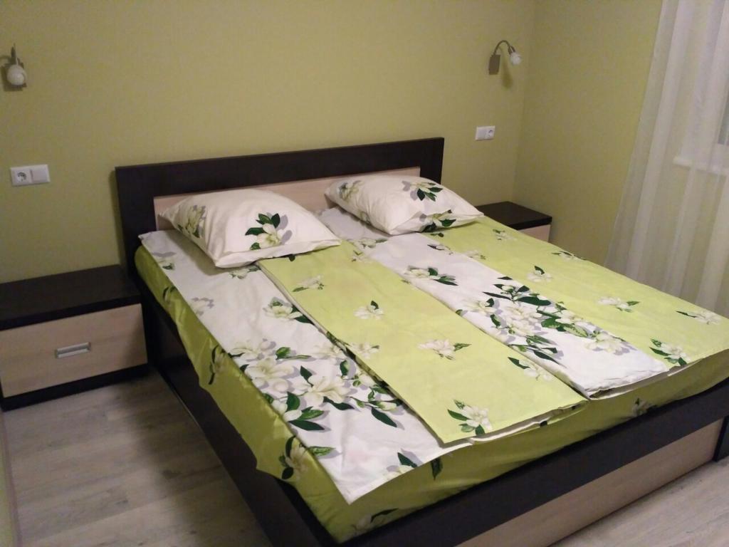 Comfort Apartment On Bogdanivska Street 7B Kyiv Exterior photo