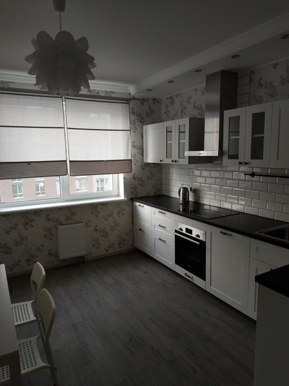 Comfort Apartment On Bogdanivska Street 7B Kyiv Exterior photo